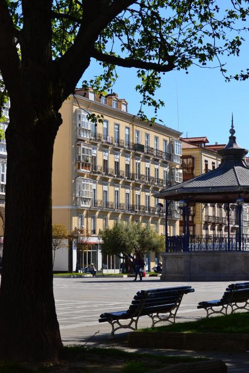 Plaza Pombo B&B - Hostal Santander Exterior foto